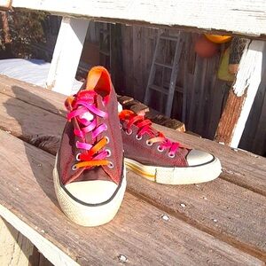 Converse All Star unisex Sneakers. Women's size 9. Men's size 7.